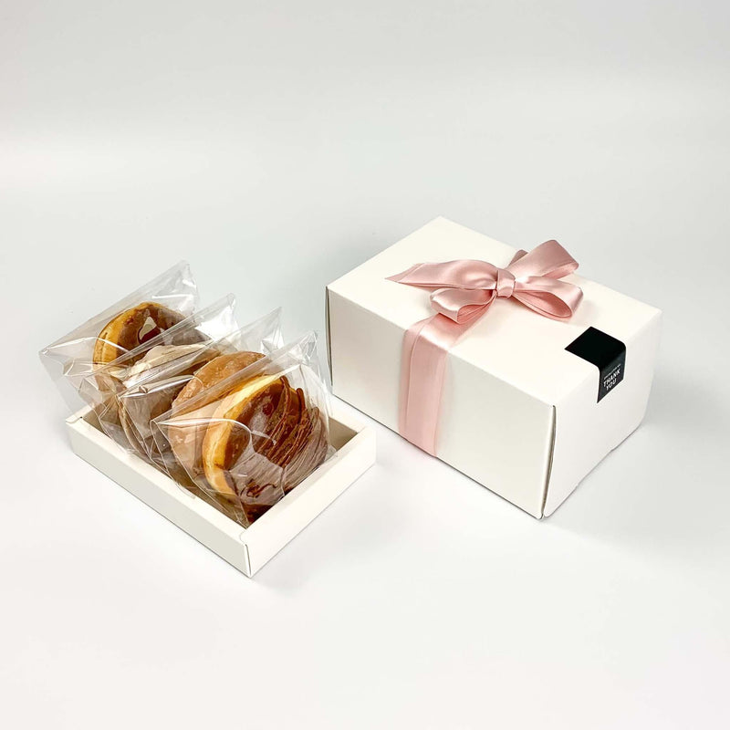 White Roll Cake Box 6.9" x 4.7" x 3.7" - Pouches & More